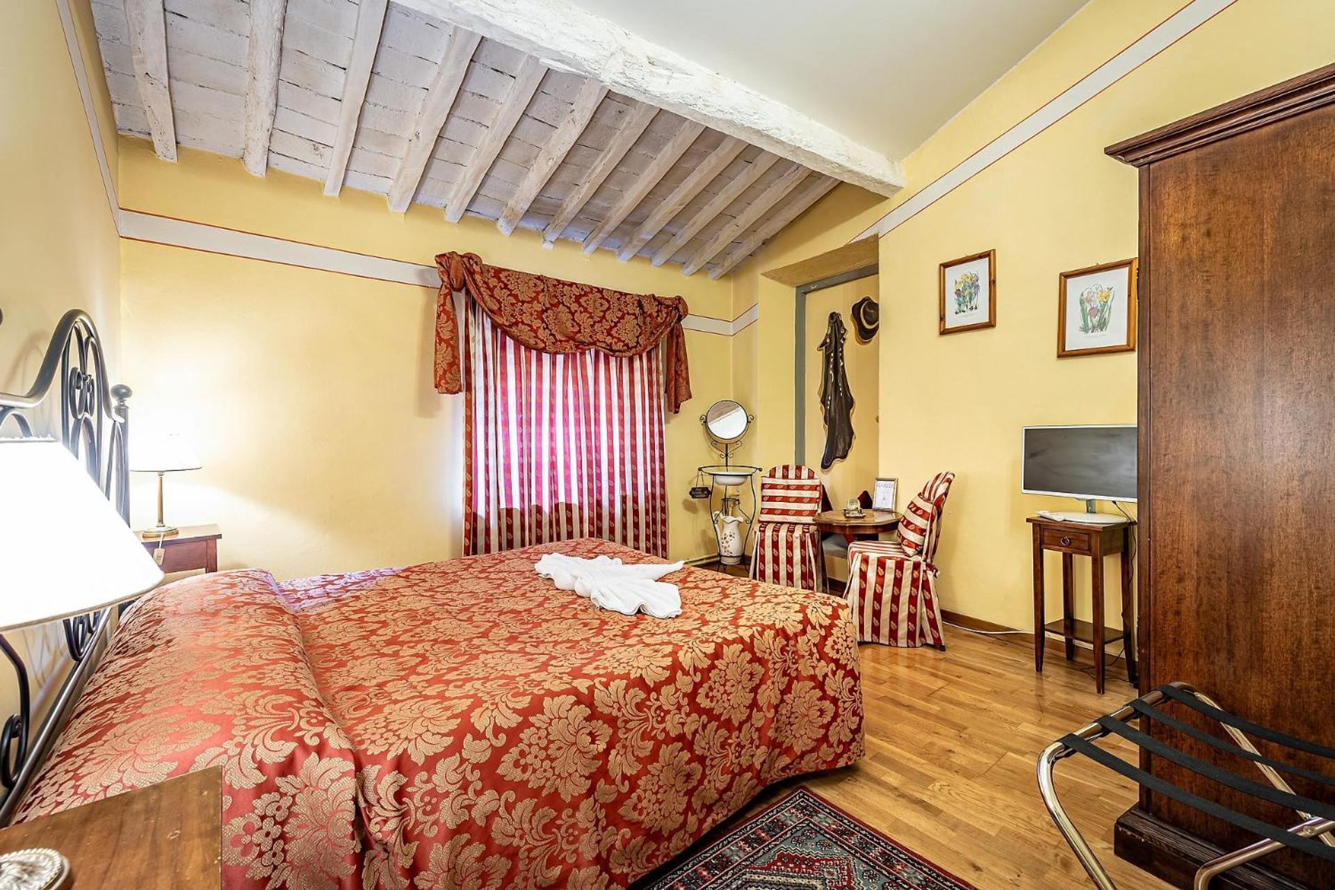 Antica Dimora Patrizia Hotel Montecarlo Bagian luar foto
